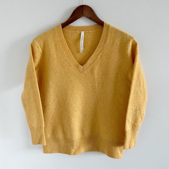 Aritzia Sweaters - Aritzia The Group Babaton V-Neck Marigold Sweater Knit Top XS Merino Wool Blend